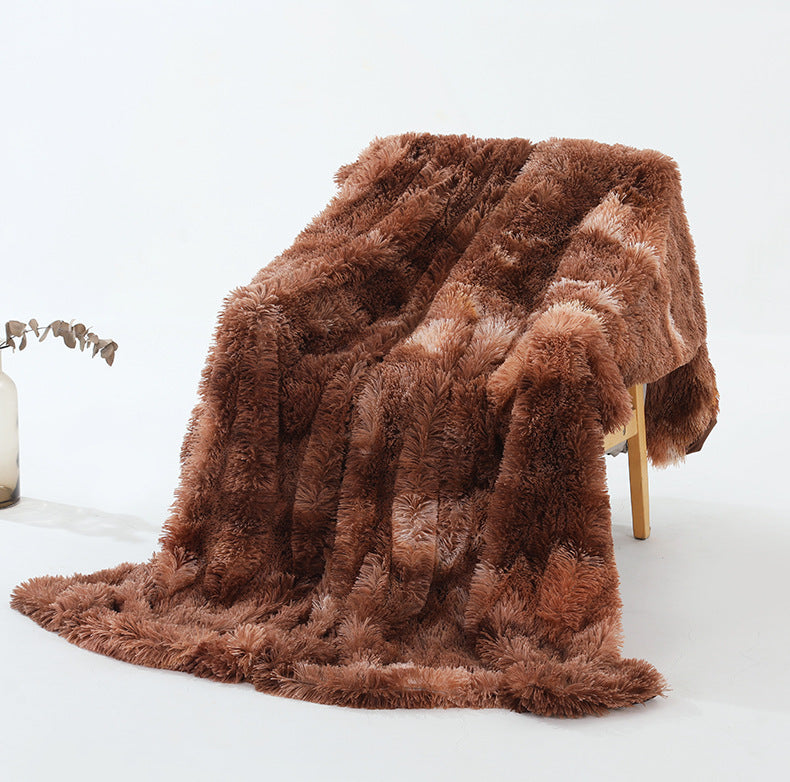 Shaggy Faux Fur Throw in Soft Neutral Tones
