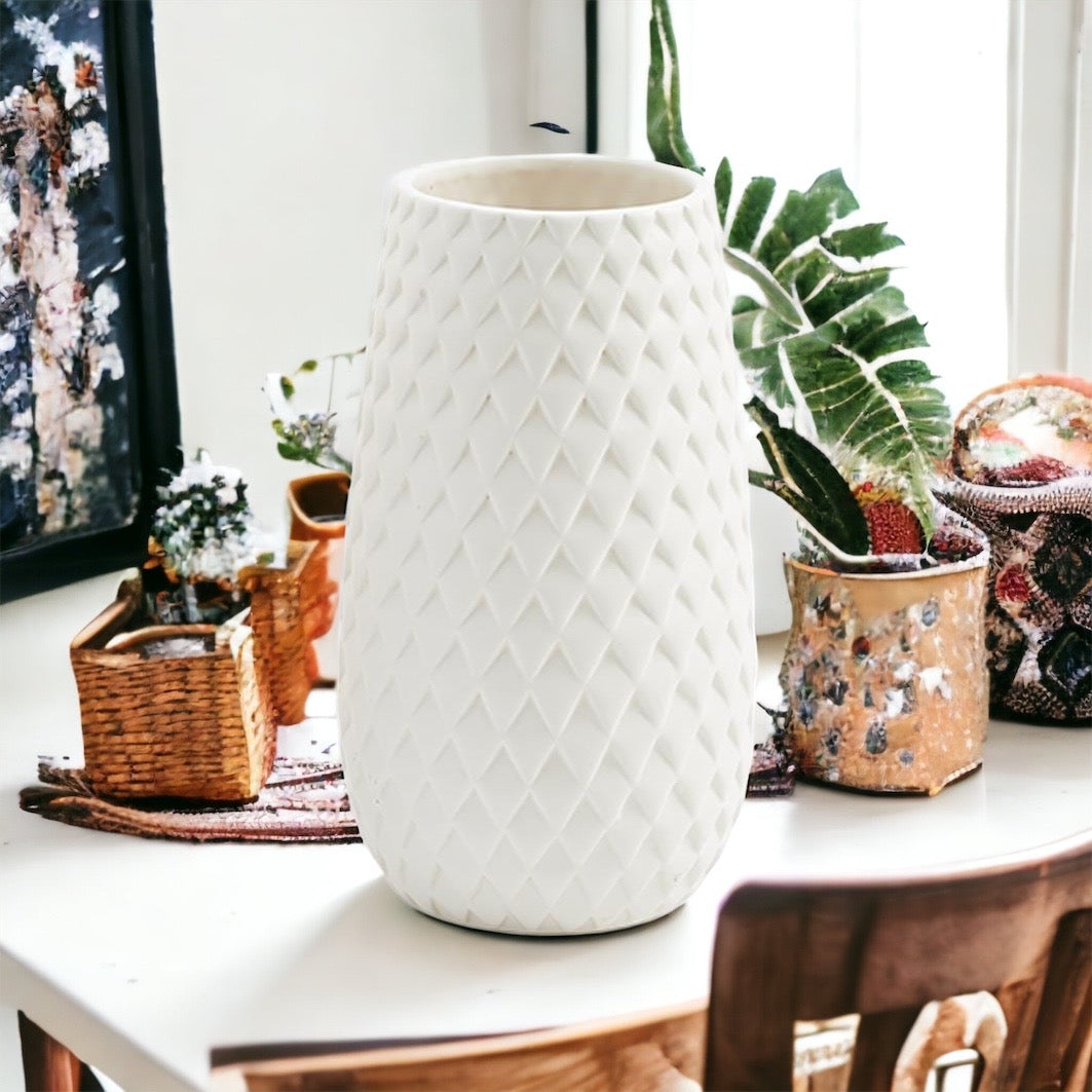 Diamond Weave Dolomite Vase, White