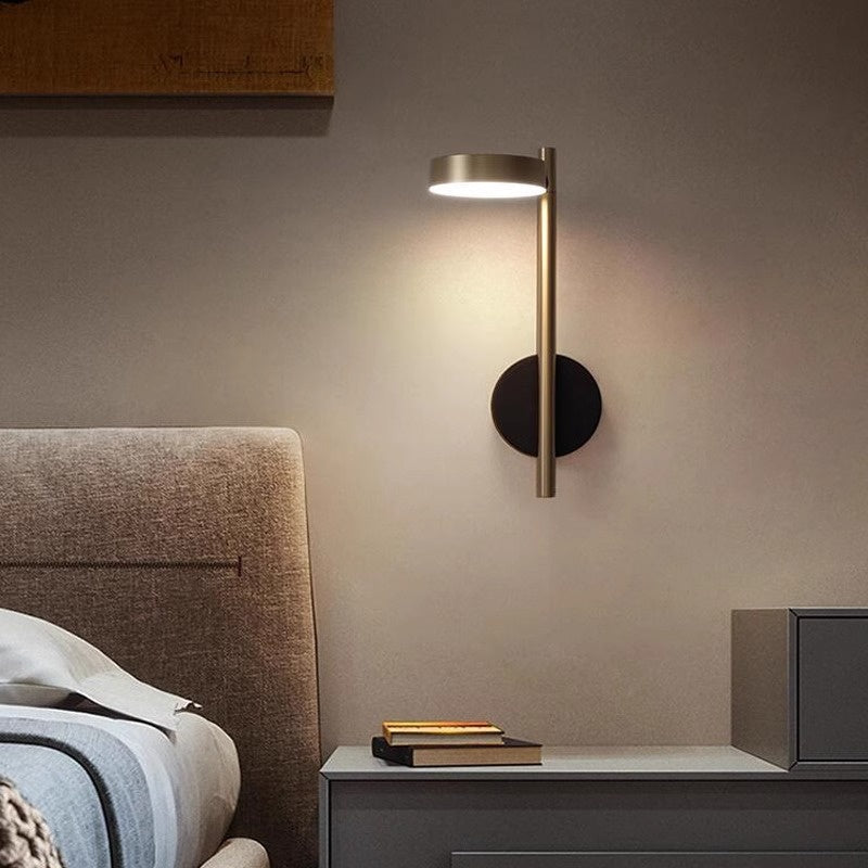 Rotatable swivel wall lamp with warm-toned bedside light on adjustable arm